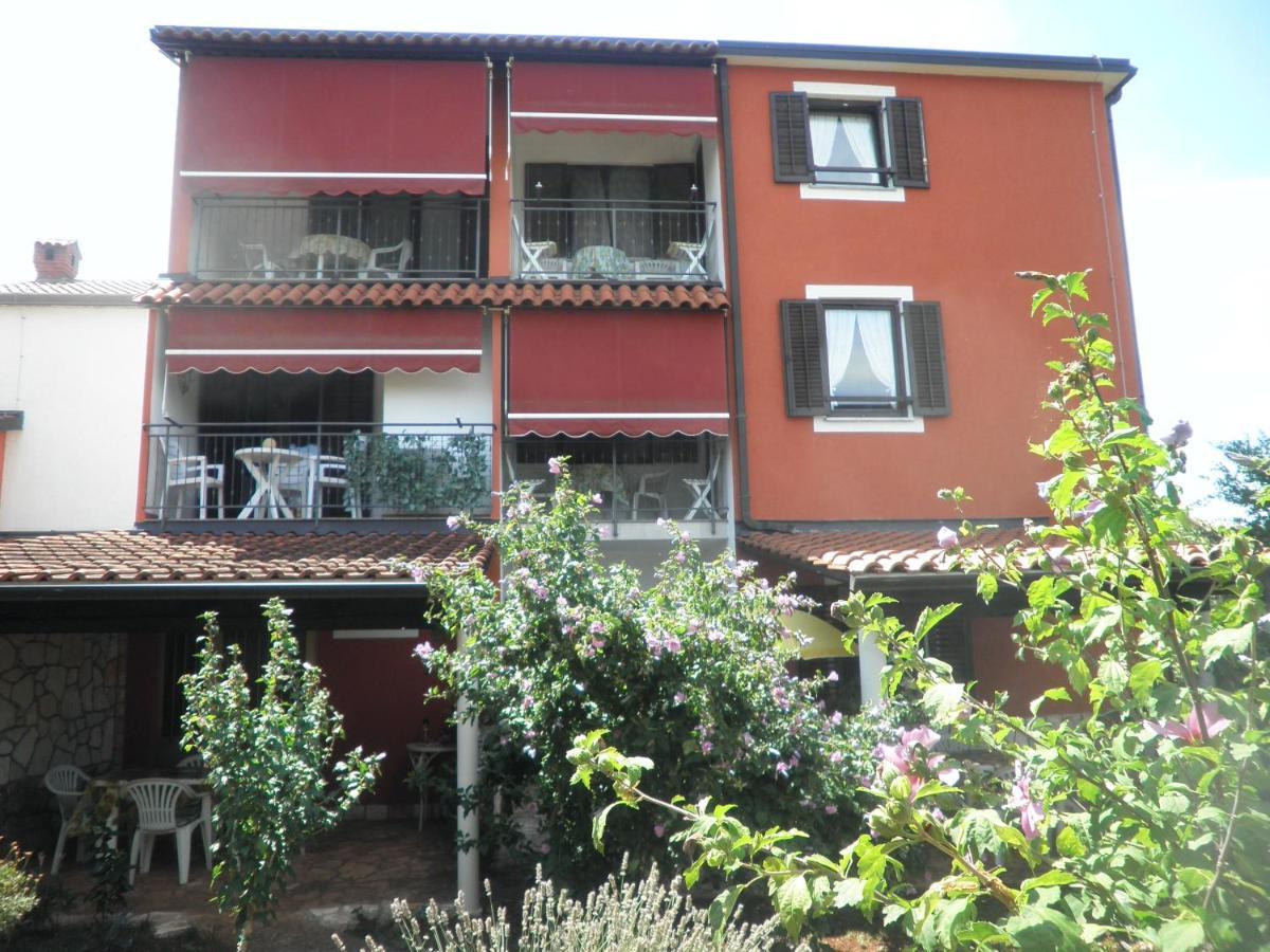 Mirjana Apartamento *