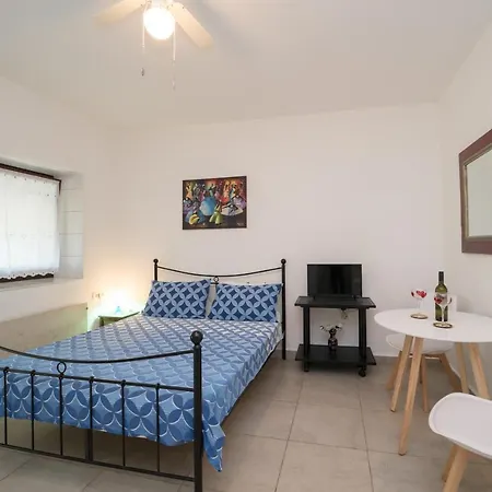 Apartmani Mirjana Umag Exterior foto